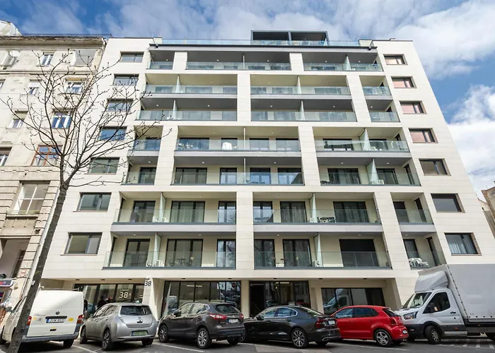 Happy River Apartment 2