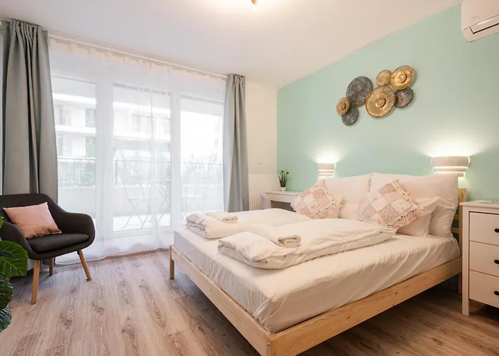 Happy River Apartment 2